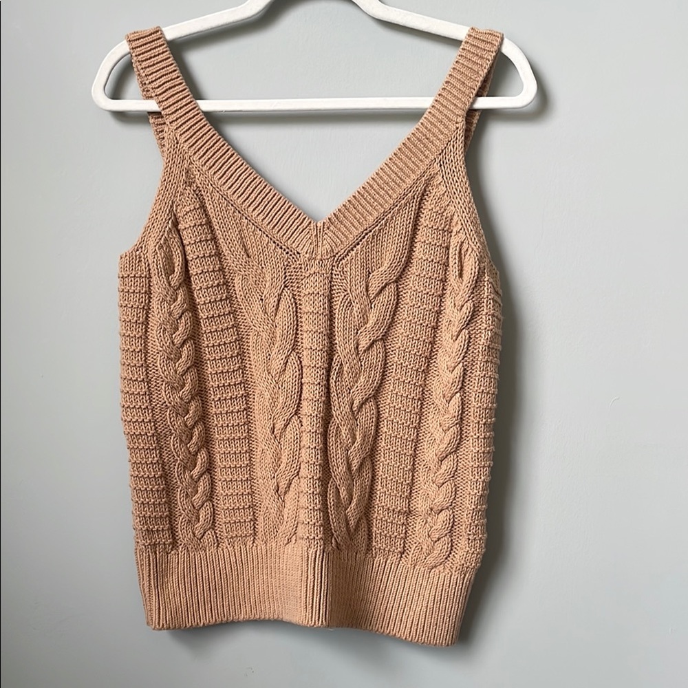 Banana Republic Knit Sweater in Beige